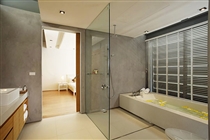 Ensuite bathtub